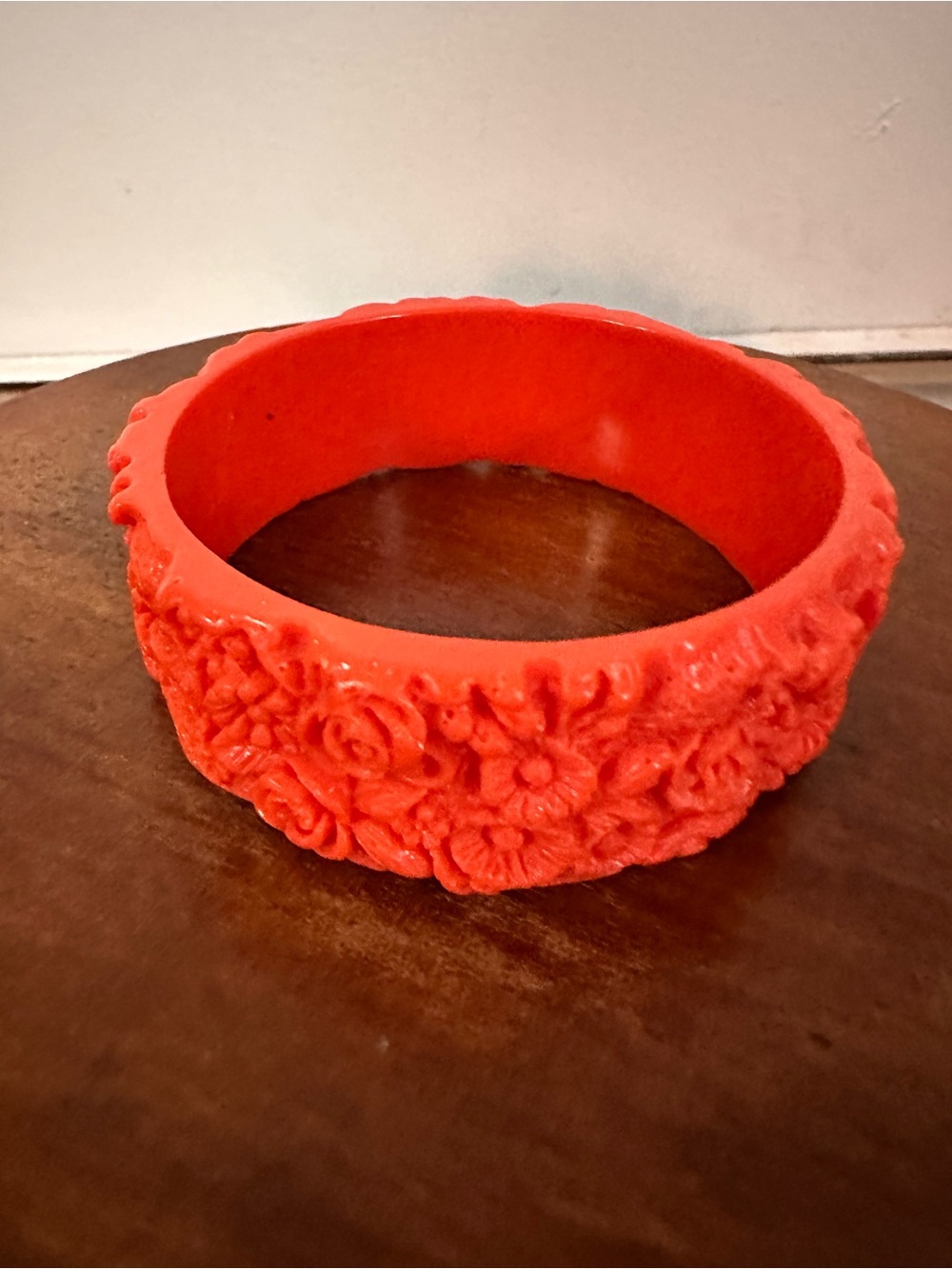 Vintage coral colored bangle. So groovy!